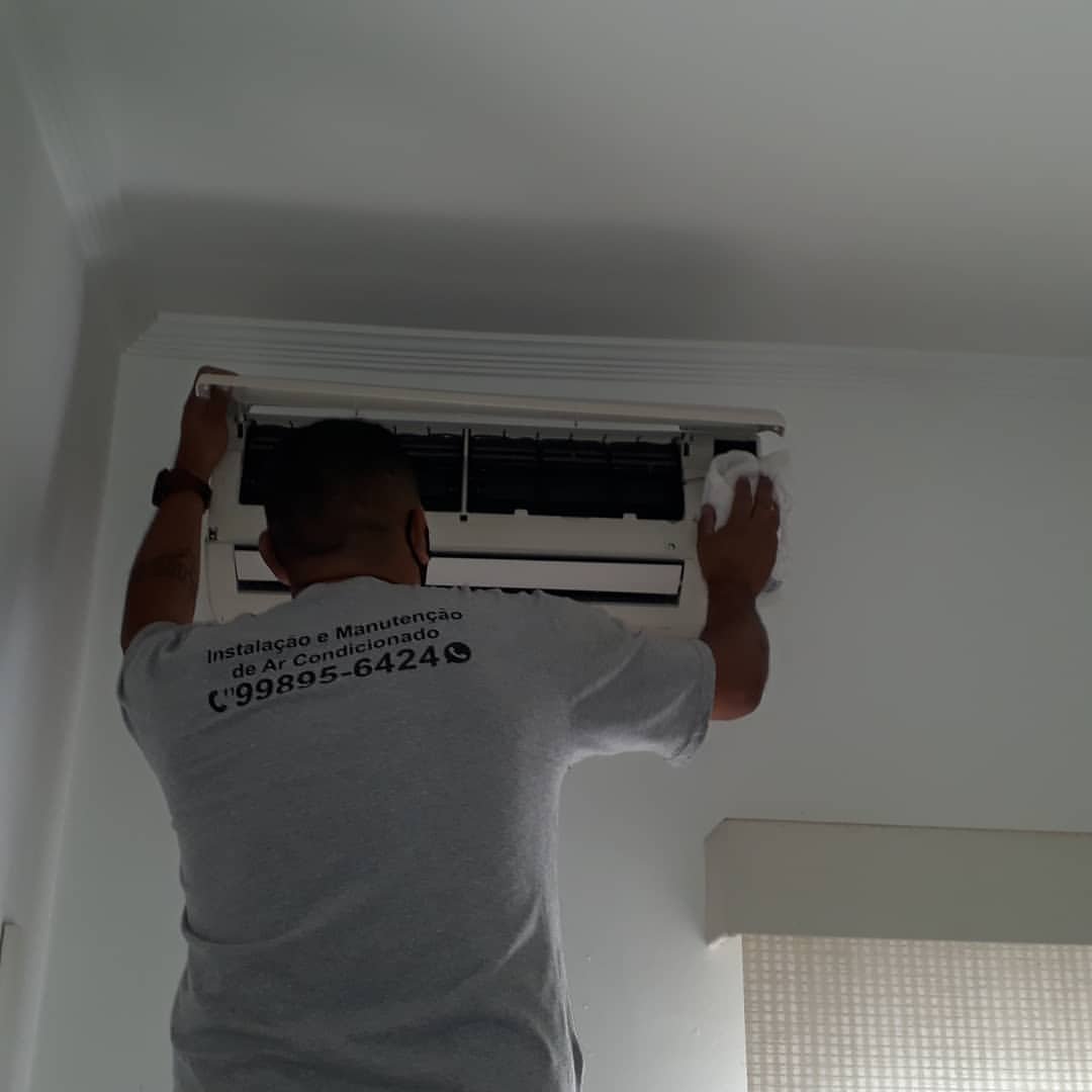 Limpeza de ar condicionado